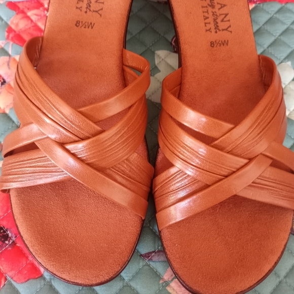 Tuscany Resort by Easy Street Wedge Sandal - Picture 7 of 11